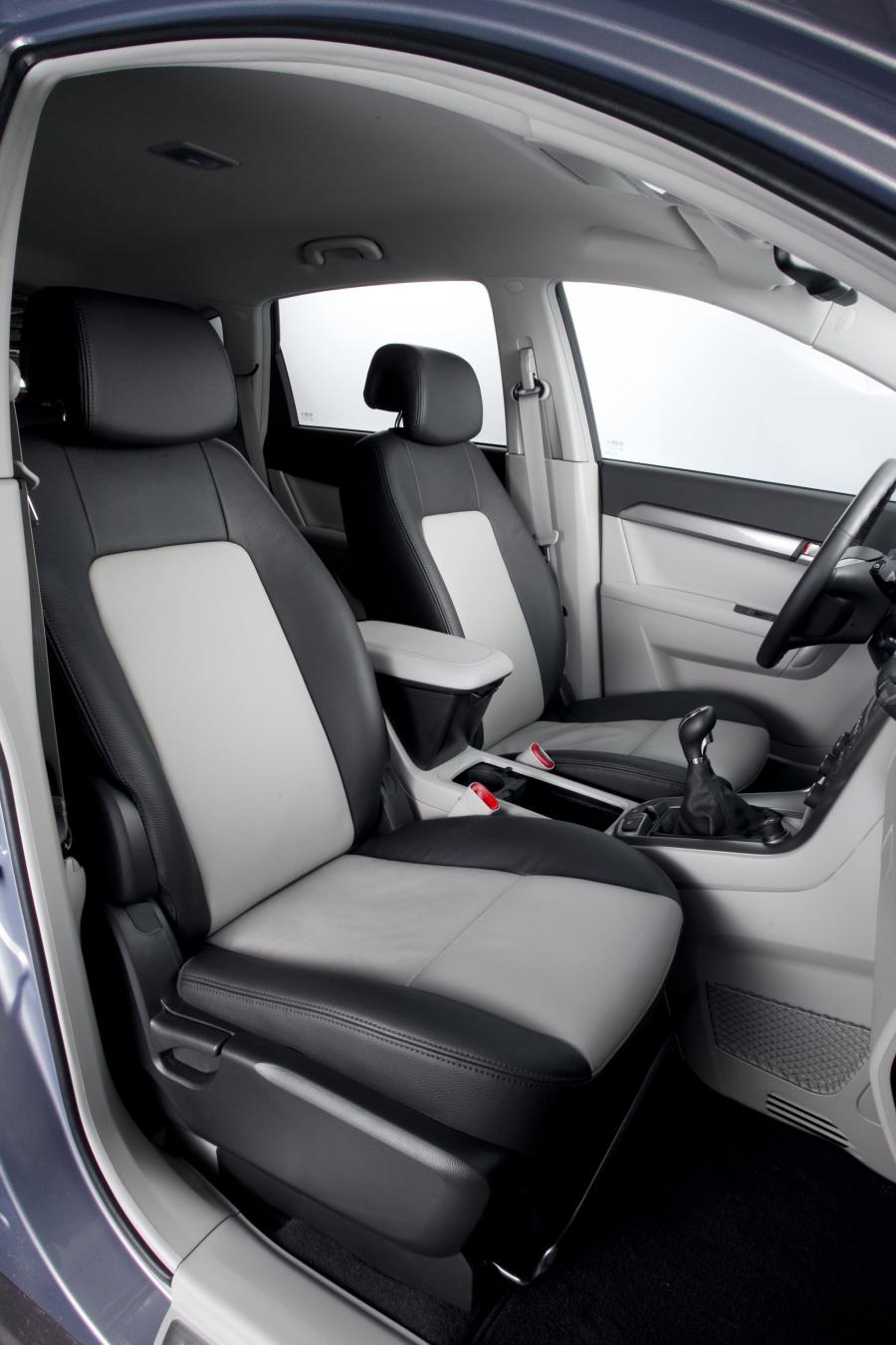  Chevrolet Captiva 2010 года  (фото 11 из 88)